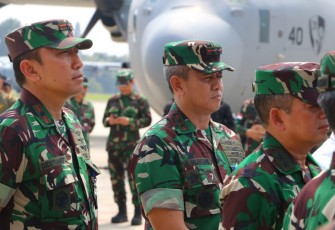 Pangkoopsud I Marsda TNI Mohammad Nurdin saat menghadiri pelepasan bantuan logistik untuk Palestina, Jum'at (29/3)