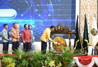 Plh Sekertaris BNPP Robet Simbolon saat membuka musrembang Provinsi Kepri 2024