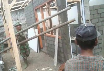 Bantu warga binaan bangun rumah 