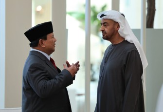 Menhan Prabowo Kunjungi Presiden MBZ di UEA, Bahas Kerja Sama Pertanahan dan Isu Internasional 