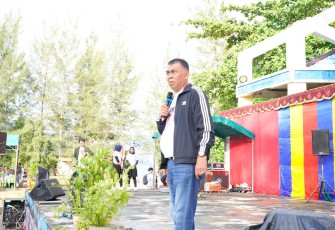 Bupati Natuna Senam Bersama Masyarakat di Kecamatan Serasan 
