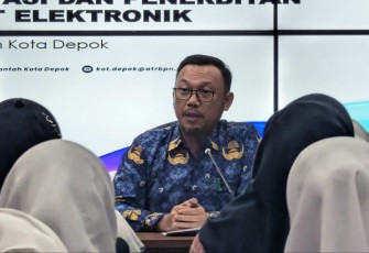 Kepala BPN Kota Depok Indra Gunawan didampingi jajaran melakukan rapat koordinasi internal terkait Kantor Sertifikat yang berlangsung di Aula Kantor Pertanahan Kota Depok, Senin 20 Mei 2024