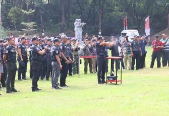 Danjen Kopassus Mayjen TNI Djon Afriandi saat membuka lomba menembak di grup 2 Kopassus Kartasura 