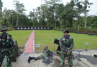 Kodim 1710/Mimika Gelar Latihan Menembak 