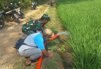 Bantu pompanisasi air persawahan petani wilayah desa binaan 