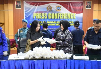 Danlanal Yogyakarta Kolonel Laut (KH/W) Dr Devi Erlita saat konferensi pers 