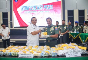 Puluhan Kilo Sabu dan Ribuan Butir Ekstasi Diserahkan Pangdam XII/Tpr ke BNNP Kalbar 