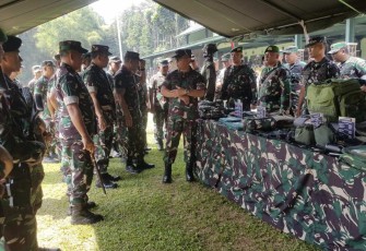 Pemeriksaan kesiapan Operasi Satgas Yonif 642/Kps