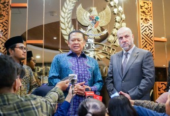 Bamsoet usai menerima H.E. Dr. Mahmoud Sudqi Abdurrahman al-Habbash, di Jakarta, Jumat (9/8/24).