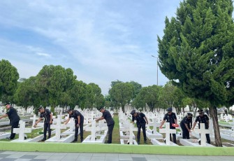 Jajaran Rutan Labuhan Deli Ikuti Uoacara Tabur Bunga di Makam Pahlawan Medan.