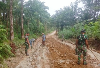 Satgas TMMD ke-121 TA 2024 Kodim 0204/DS akan perpanjang jalan yang diperkeras dengan material. 