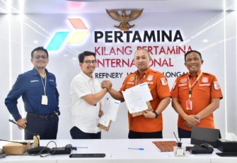 closing meeting kegiatan supervisi yang berlangsung di Ruang Strategic Command Center RU VI, yang dihadiri General Manager PT KPI Unit VI Balongan Sugeng Firmanto bersama Tim Manajemen RU VI.