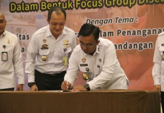 Kakanwil Kemenkumham Sumut Resmikan Buku yang Ditulis Kepala Rudenim Medan Sarsaralos Sivakkar. 