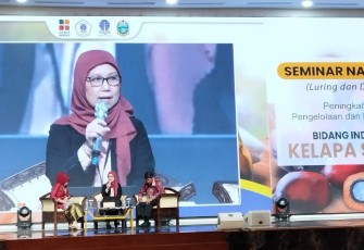 Seminar pengelolaan perkebunan sawit UT Medan 