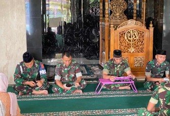 Doa bersama prajurit Menarmed 2 Kostrad 