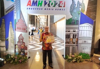 Kemenkumham Raih Anugerah Penghargaan Terbaik II Anugerah Media Humas.