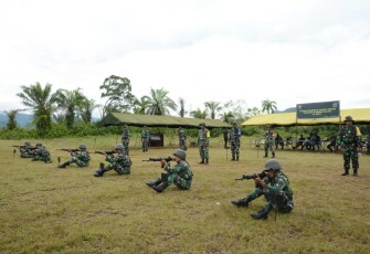 Latihan menembak prajurit Korem 023/KS
