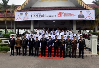 Peringati Hari Pahlawan, Pemkot Tebing Tinggi Gelar Ziarah Makam Pahlawan 