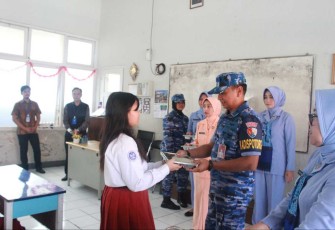 Makan siang bergizi lanud Husein Sastranegara 