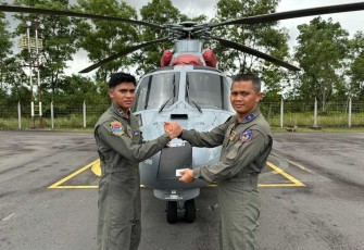 Letda Laut (P) Teuku Arizcha Co-Pilot Helikopter AS 565 MBe Panther