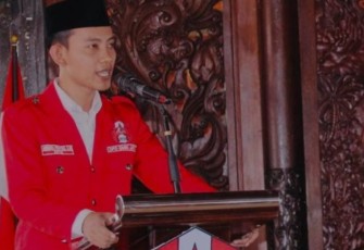 Ketua GMNI Jatim Hendra Prayogi