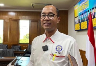 Prof Dr Suparto Wijoyo 