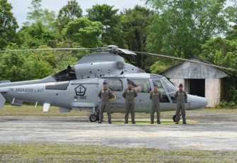 Helikopter anti kapal selam AS 565 MBE Panther HS 1303