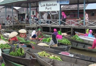 Pasar terapung Lok Baintan di Kalimantan Selatan 