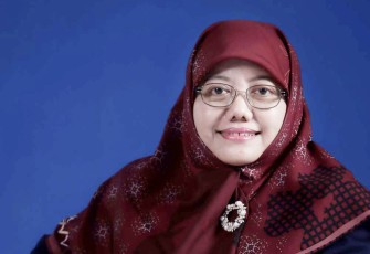 Prof Dr Sri Herianingrum SE MSc, Pakar Ekonomi Universitas Airlangga Surabaya 