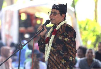 Mendes PDTT Abdul Halim Iskandar 