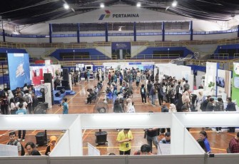 Dokumentasi: Suasana kegiatan pada booth Career Expo di Universitas Pertamina