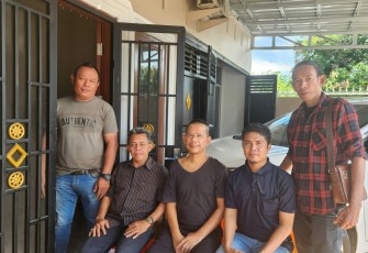 Jumat Barokah Ketua Pewarta Berikan Bantuan Sembako kepada Pengurus dan Anggota.