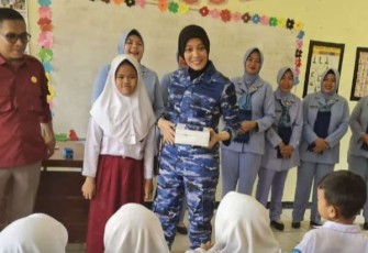 Danlanud SKI Mayor Pnb Fariana Dewi Djakaria Putri