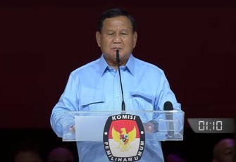 Calon Presiden RI Prabowo Subianto saat debat pamungkas di Jakarta Convention Center, Minggu, (4/2/24).