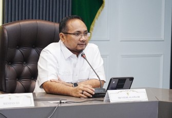Kemenag Yaqut Cholil Qoumas saat memberikan keterangan pers 