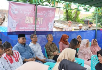 Menag Yaqut Ikut Antre di TPS