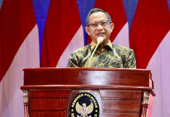 Mendagri Muhammad Tito Karnavian saat menjadi narasumber pada Rapat Koordinasi Kesiapan Penyelenggaraan Pilkada Serentak Tahun 2024 di Wilayah Sumatra.