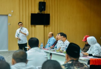 Pj Bupati Batu Bara saat Buka Kegiatan RAD KSB di Aula Kantor Bupati Batu Bara, Kecamatan Lima Puluh, Rabu (11/09/2024).