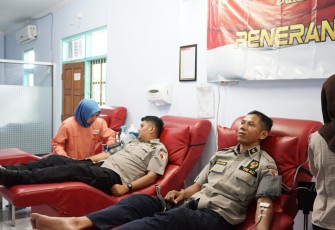 Dalam rangka memperingati HUT ke-73 Penerangan TNI AD tahun ini, Penrem 081/DSJ melaksanakan kegiatan bakti sosial berupa donor darah di Palang Merah Indonesia (PMI) Kota Madiun, Rabu (10/1/2024)