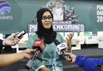 Direktur Utama BAKTI Kementerian Kominfo Fadhilah Mathar kepada pekerja media usai Penutupan Kejuaraan Tenis Meja Piala Menkominfo 2024, di Gelanggang Olah Raga Bulungan, Jakarta Selatan, Minggu (04/02/2024).