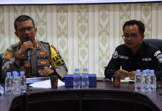 Kapolres Natuna AKBP Nanang Budi Santosa, S.IK melalui Kasi Humas Aipda David Arviad mengatakan agar masyarakat untuk selalu waspada dan berhati-hati dalam menanggapi dan melayani jika dihubungi melalui panggilan telepon, via WhatsApp dan media sosial lainnya, dengan modus mohon bantuan dan meminta mengirimkan sejumlah uang