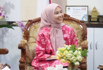 Ketua TP PKK Bintan Hafizah Rahmadani saat menerima kunjungan Audiensi Pimpinan Utama PT. JAPFA di Ruang Pertemuan Kantor Bandar Seri Bentan, Selasa (06/02).