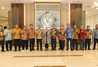Foto bersama usai acara