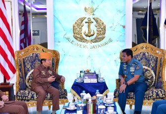 Kepala Staf Angkatan Laut (Kasal) Laksamana TNI Dr. Muhammad Ali menerima kunjungan Legiun Veteran Republik Indonesia (LVRI) bertempat di Gedung Utama Mabesal, Cilangkap, Jakarta Timur, Kamis (22/02)