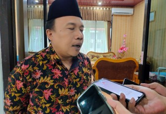 Ketua DPRD Kabupaten Trenggalek, Doding Rahmadi, saat dikonfirmasi setelah audensi dengan LSM LIRA Kabupaten Trenggalek, Senin (2/12/2024)
