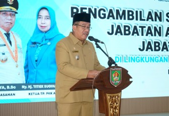 Wakil Bupati Asahan Lantik Pejabat Administrator Dan Pejabat Pengawas Di lingkungan Pemerintah Kabupaten Asahan