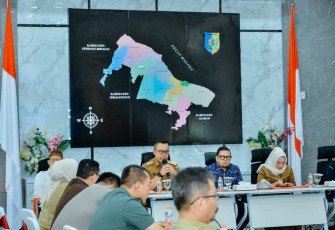Penjabat Bupati Batu Bara Nizhamul, S.E, M.M., menginginkan pelaksanaan Pemilu dan Pilkada serentak tahun 2024 berjalan dengan damai dan menargetkan 85% partisipasi masyarakat dalam pemilu