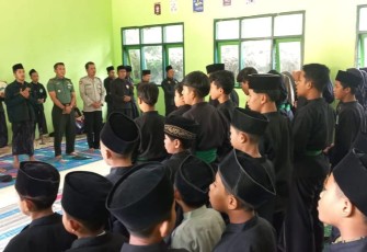 Danramil 0801/08 Tulakan saat Ikuti Kegiatan Harlah Pencak Silat Nahdlatul Ulama Pagar Nusa Ke-38