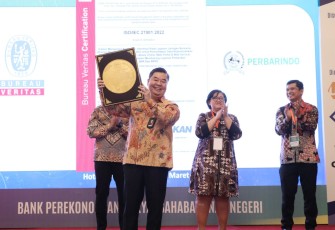 Ditjen Dukcapil Kementerian Dalam Negeri sangat mendukung upaya Perhimpunan Bank Perkreditan Rakyat Indonesia (Perbarindo) melakukan digitalisasi layanan perbankan bagi sekitar 1.584 bank perkreditan rakyat (BPR) dan BPR Syariah (BPRS) di seluruh Indonesia