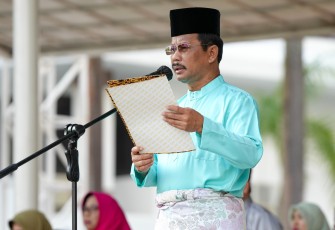 Kepala BP Batam sekaligus Walikota Batam, Muhammad Rudi, saat memimpin upacara pada tingkat Kota Batam, Selasa (24/9/2024) pagi.